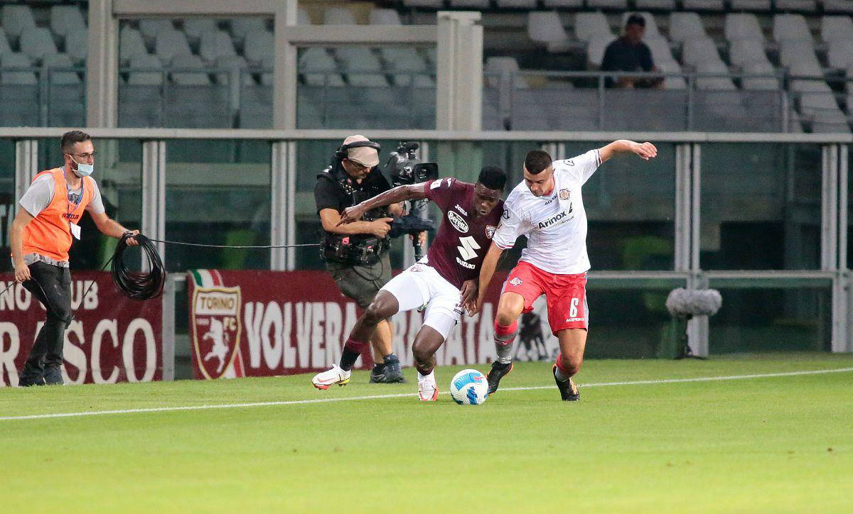 纽约尼克斯国际比赛日强势反弹，志在欧联名次提升，赛场秩序良好，数据趋势出现新变化的简单介绍